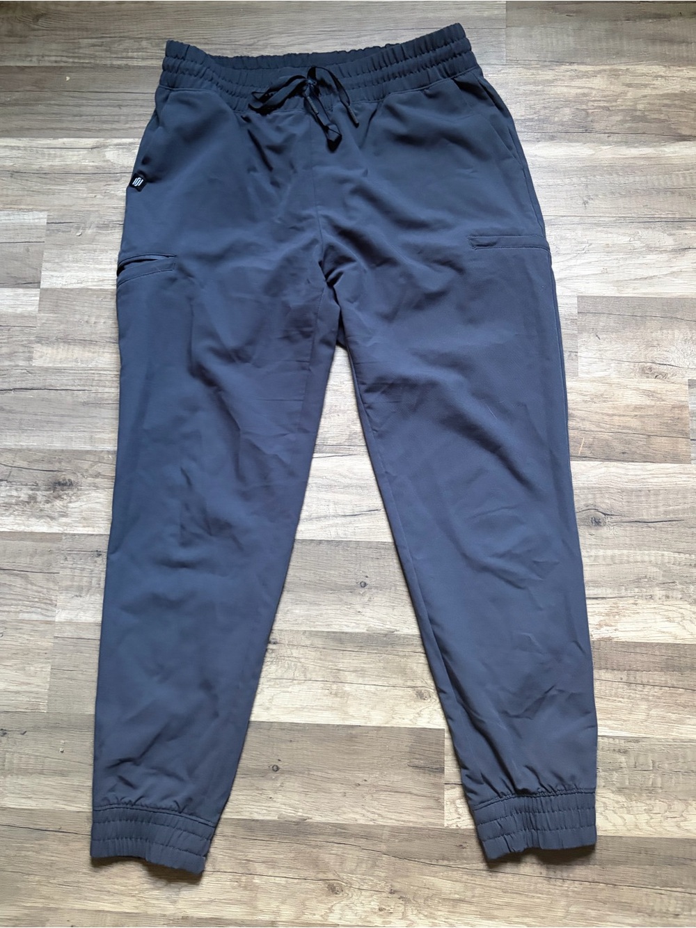 Jaanuu Jogger Scrub Pants in Dark Gray